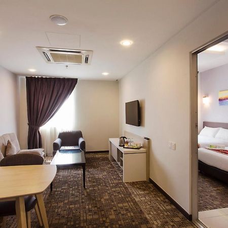 Amansari Hotel Nusajaya Nusajaya  Zewnętrze zdjęcie