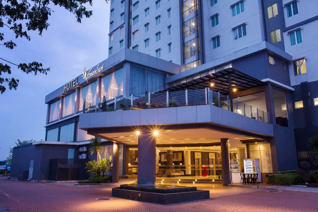 Amansari Hotel Nusajaya Zewnętrze zdjęcie