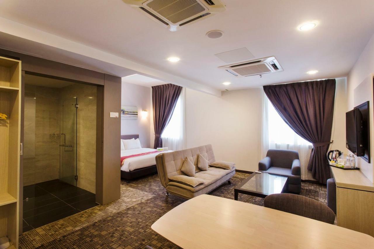 Amansari Hotel Nusajaya Nusajaya  Zewnętrze zdjęcie